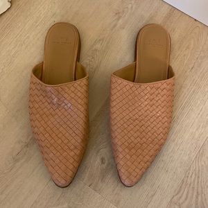 Marc Fisher tan woven slides - size 11